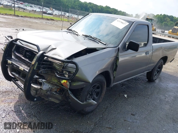 1998 Nissan Frontier XE z VIN 1N6DD21S6WC388647, wystawiony jako IAAI lot #42378027 z przebiegiem Nie podano mil oraz . Historia ofert i sprzedaży dostępna na DreamBid. Obrazek 2.