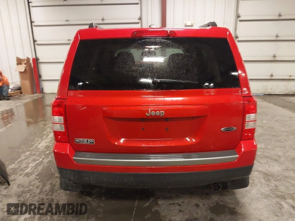2016 Jeep Patriot Sport SE with VIN 1C4NJPBA1GD698462, listed as a IAAI auction lot 42180819 with 105,000 mi miles and . Bid and sale history available at DreamBid. Image 16.