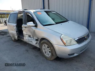2012 Kia Sedona LX with VIN KNDMG4C71C6492455, listed as a Copart auction lot 63077744 with 210,306 mi miles and Salvage Title. Bid and sale history available at carsss.com. Image 4.