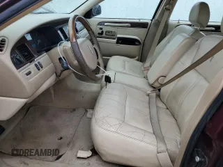 2006 Lincoln Town Car Signature Limited z VIN 1LNHM82V66Y647071, wystawiony jako Copart lot #58176045 z przebiegiem 168 075 mil mil oraz Szkoda całkowita • Salvage title. Historia ofert i sprzedaży dostępna na DreamBid. Obrazek 7.