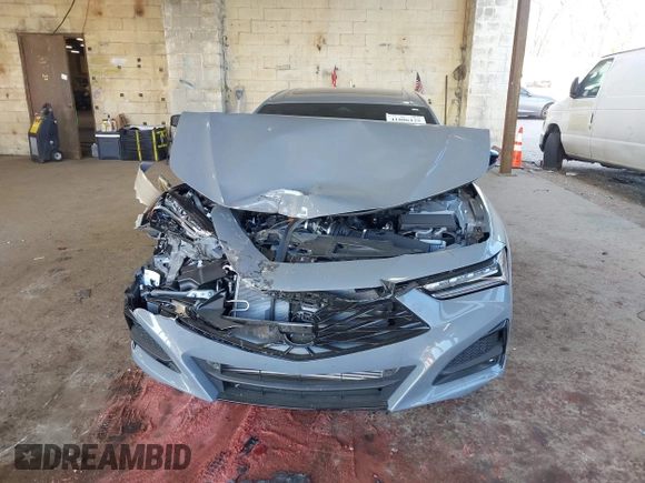 2025 Acura TLX w/A-Spec Package with VIN 19UUB6F53SA000302, listed as a IAAI auction lot 41806125 with 5,000 mi miles and . Bid and sale history available at DreamBid. Image 12.