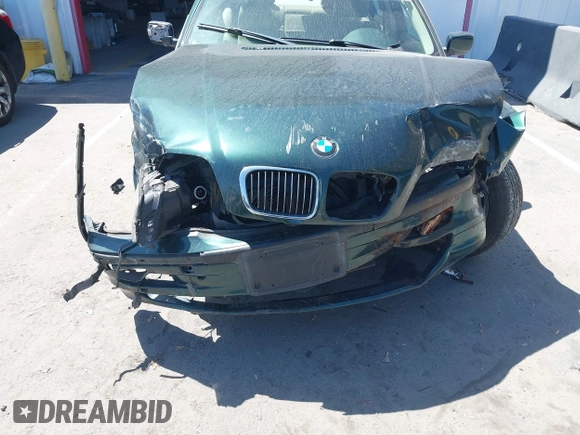 2000 BMW 3 Series 328i with VIN WBAAM5338YFR15213, listed as a IAAI auction lot 42014522 with 85,955 mi miles. Bid and sale history available at carsss.com. Image 6.