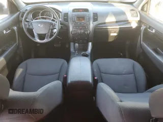 2013 Kia Sorento LX with VIN 5XYKT3A68DG416799, listed as a Copart auction lot 47550435 with 110,327 mi miles and Salvage Title. Bid and sale history available at carsss.com. Image 8.