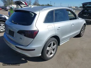 2011 Audi Q5 3.2L Premium Plus with VIN WA1DKAFP9BA068715, listed as a IAAI auction lot 41867985 with 147,207 mi miles. Bid and sale history available at carsss.com. Image 4.