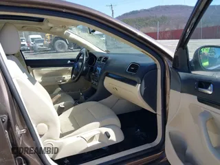 2011 Volkswagen Jetta SportWagen TDI with VIN 3VWML7AJ0BM638836, listed as a IAAI auction lot 41830535 with 166,775 mi miles. Bid and sale history available at carsss.com. Image 5.