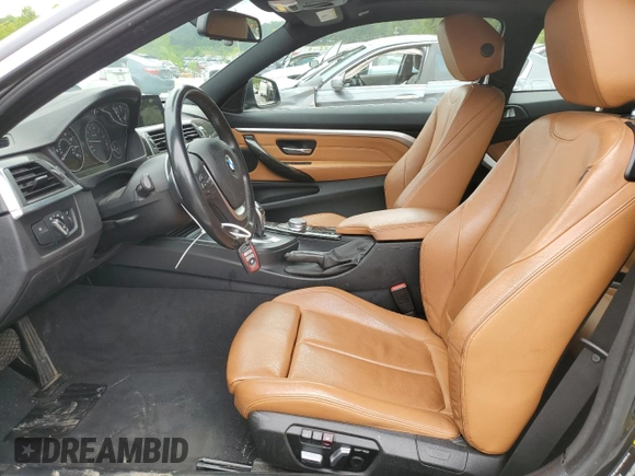 2018 BMW 4 Series 430i z VIN WBA4W3C50JAC97534, wystawiony jako Copart lot #55630895 z przebiegiem 90 212 mil mil oraz Szkody całkowita. Historia ofert i sprzedaży dostępna na DreamBid. Obrazek 7.