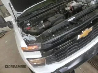 2025 Chevrolet Silverado 2500HD Work Truck z VIN 1GC3KLE74SF161143, wystawiony jako Copart lot #63895385 z przebiegiem 14 704 mil mil oraz Szkoda całkowita • Salvage title. Historia ofert i sprzedaży dostępna na DreamBid. Obrazek 15.