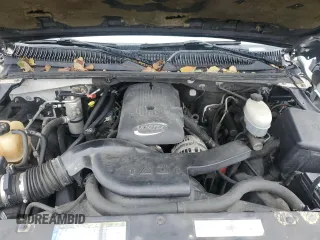 2004 GMC Yukon SLE with VIN 1GKEC13VX4R283538, listed as a Copart auction lot 83701914 with 293,108 mi miles and Salvage Title. Bid and sale history available at carsss.com. Image 13.