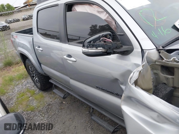 2017 Toyota Tacoma SR5 with VIN 3TMCZ5AN5HM074727, listed as a IAAI auction lot 41976419 with 102,600 mi miles. Bid and sale history available at carsss.com. Image 14.