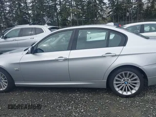 2011 BMW 3 Series 328i xDrive z VIN WBAPK5G50BNN26400, wystawiony jako IAAI lot #41885509 z przebiegiem 190 962 mil mil oraz . Historia ofert i sprzedaży dostępna na DreamBid. Obrazek 14.