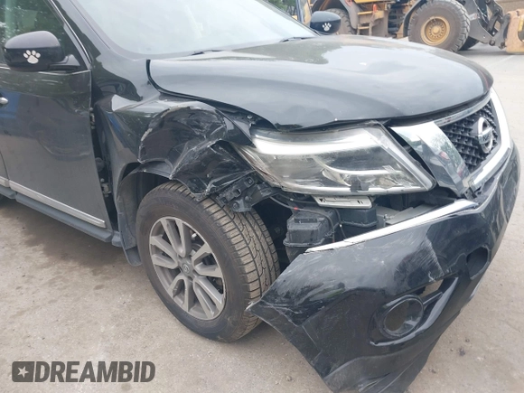 2014 Nissan Pathfinder S with VIN 5N1AR2MM6EC701890, listed as a IAAI auction lot 42280836 with 132,479 mi miles and . Bid and sale history available at DreamBid. Image 6.