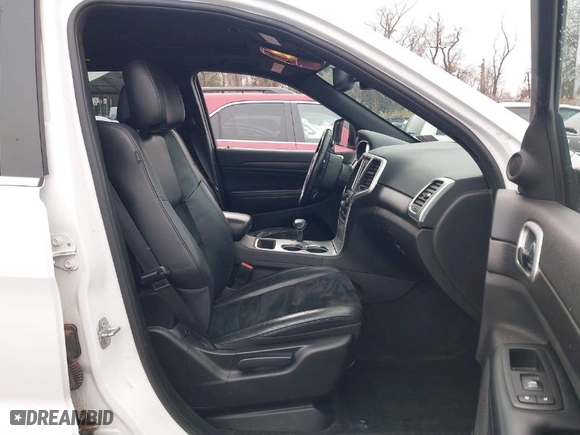 2015 Jeep Grand Cherokee Altitude with VIN 1C4RJFAG7FC954853, listed as a IAAI auction lot 40988796 with 107,002 mi miles. Bid and sale history available at carsss.com. Image 5.
