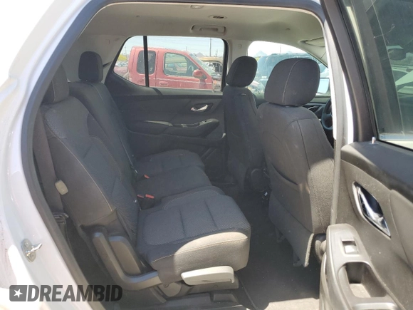 2020 Chevrolet Traverse LS z VIN 1GNERFKW5LJ204475, wystawiony jako Copart lot #49001335 z przebiegiem 188 006 mil mil oraz Szkoda całkowita • Salvage title. Historia ofert i sprzedaży dostępna na DreamBid. Obrazek 10.