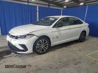 2025 Volkswagen Jetta Sport z VIN 3VWBX7BU5SM059183, wystawiony jako Copart lot #58970165 z przebiegiem 3 443 mil mil oraz Czysty tytuł • Clean title. Historia ofert i sprzedaży dostępna na DreamBid. Obrazek 1.