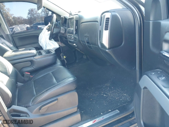 2017 Chevrolet Silverado 1500 LT with VIN 1GCVKREC0HZ293560, listed as a IAAI auction lot 40706331 with 133,438 mi miles. Bid and sale history available at carsss.com. Image 5.