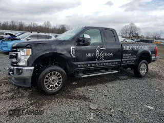 2022 Ford Super Duty F-250 SRW XL with VIN 1FT7X2B69NEF95657, listed as a Copart auction lot 50950495 with 44,978 mi miles and Salvage Title. Bid and sale history available at carsss.com. Image 1.