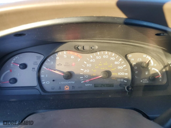 2001 Toyota Sequoia SR5 with VIN 5TDZT34AX1S048641, listed as a Copart auction lot 87735665 with 247,086 mi miles and Salvage Title. Bid and sale history available at carsss.com. Image 9.