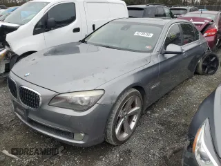2011 BMW 7 Series 750Li xDrive z VIN WBAKC8C58BC434137, wystawiony jako Copart lot #42739755 z przebiegiem 148 402 mil mil oraz Szkoda całkowita • Salvage title. Historia ofert i sprzedaży dostępna na DreamBid. Obrazek 1.