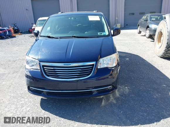 2014 Chrysler Town & Country Touring with VIN 2C4RC1BG5ER365110, listed as a IAAI auction lot 42138323 with 127,424 mi miles. Bid and sale history available at carsss.com. Image 6.