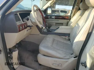 2004 Lincoln Navigator Luxury with VIN 5LMFU28R44LJ43429, listed as a Copart auction lot 75502924 with 228,725 mi miles and Salvage Title. Bid and sale history available at carsss.com. Image 7.