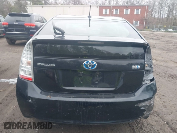 2011 Toyota Prius I with VIN JTDKN3DU2B1385471, listed as a IAAI auction lot 42017682 with 136,304 mi miles. Bid and sale history available at carsss.com. Image 16.
