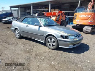 2002 Saab 9-3 SE z VIN YS3DF78K727009327, wystawiony jako IAAI lot #41839157 z przebiegiem 88 140 mil mil oraz . Historia ofert i sprzedaży dostępna na DreamBid. Obrazek 1.