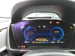 2016 BMW i8 z VIN WBY2Z2C52GV675619, wystawiony jako Copart lot #39725842 z przebiegiem 7047 mil mil oraz . Historia ofert i sprzedaży dostępna na DreamBid. Obrazek 8.