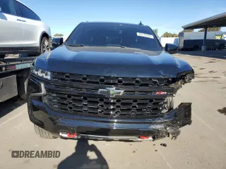 2023 Chevrolet Suburban z VIN 1GNSKDKL2PR286237, wystawiony jako Copart lot #46179735 z przebiegiem 29 518 mil mil oraz Szkoda całkowita • Salvage title. Historia ofert i sprzedaży dostępna na DreamBid. Obrazek 5.