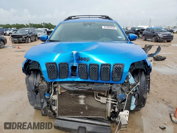 2021 Jeep Cherokee Altitude with VIN 1C4PJLLB0MD215189, listed as a Copart auction lot 61094535 with 88,449 mi miles and Salvage title. Bid and sale history available at DreamBid. Image 5.