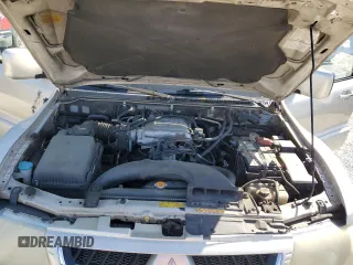 2006 Mitsubishi Montero Limited z VIN JA4MW51SX6J000646, wystawiony jako Copart lot #52957045 z przebiegiem 204 876 mil mil oraz Szkoda całkowita • Salvage title. Historia ofert i sprzedaży dostępna na DreamBid. Obrazek 12.