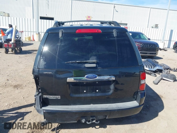 2010 Ford Explorer XLT with VIN 1FMEU6DE9AUA38321, listed as a IAAI auction lot 41817817 with 204,623 mi miles. Bid and sale history available at carsss.com. Image 16.