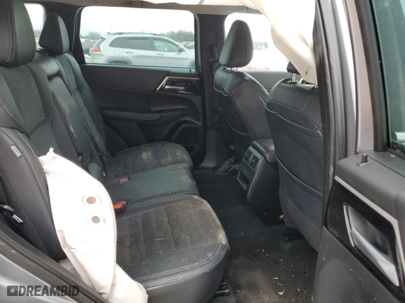 2023 Mitsubishi Outlander SE with VIN JA4J4UA83PZ033286, listed as a Copart auction lot 48470155 with 48,552 mi miles and Salvage Title. Bid and sale history available at carsss.com. Image 12.