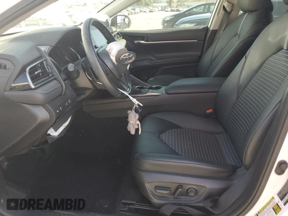 2022 Toyota Camry SE with VIN 4T1G11AK1NU656303, listed as a Copart auction lot 52543515 with 51,239 mi miles and Salvage Title. Bid and sale history available at DreamBid. Image 7.