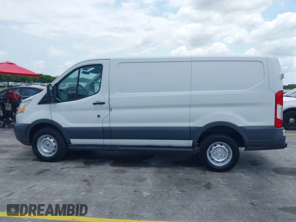 2015 Ford Transit Cargo with VIN 1FTNR1ZM4FKA33913, listed as a IAAI auction lot 42368442 with 91,608 mi miles and . Bid and sale history available at DreamBid. Image 13.