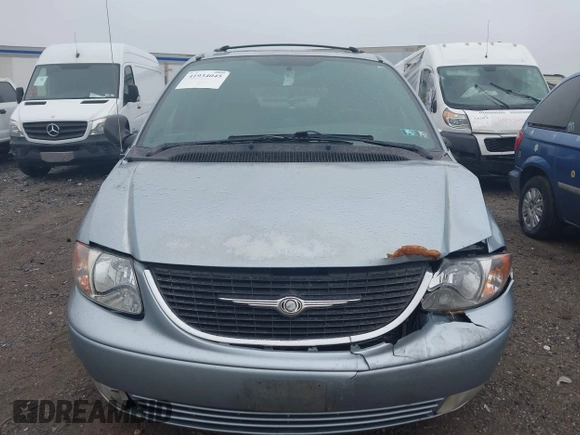 2004 Chrysler Town & Country Touring with VIN 2C4GP54L54R585259, listed as a IAAI auction lot 41934045 with 211,376 mi miles and . Bid and sale history available at DreamBid. Image 12.