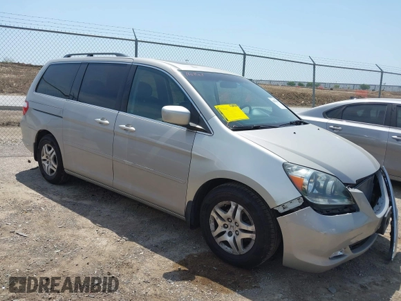 2007 Honda Odyssey EX-L with VIN 5FNRL38757B431334, listed as a IAAI auction lot 42026018 with 135,898 mi miles. Bid and sale history available at carsss.com. Image 1.