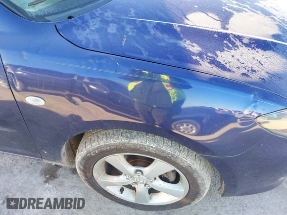 2006 Mazda 3 i with VIN JM1BK12F861468765, listed as a IAAI auction lot 41672325 with 247,918 mi miles. Bid and sale history available at carsss.com. Image 6.