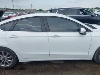2017 Ford Fusion SE с VIN 3FA6P0H76HR321873, выставлен на аукционе IAAI как лот 42148912 с пробегом 154 525 миль миль и . История ставок и продаж доступна на DreamBid. Изображение 13.
