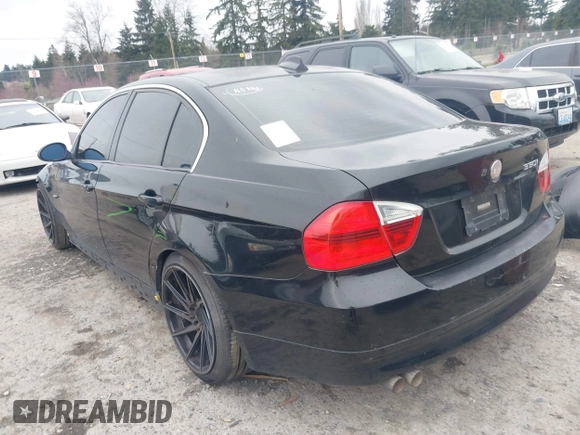 2007 BMW 3 Series 328i with VIN WBAVC53517FZ72390, listed as a IAAI auction lot 41800881 with 179,297 mi miles and . Bid and sale history available at carsss.com. Image 3.