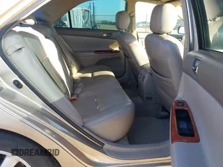 2004 Toyota Camry LE with VIN JTDBF32K140154908, listed as a IAAI auction lot 41773923 with 133,028 mi miles. Bid and sale history available at carsss.com. Image 8.