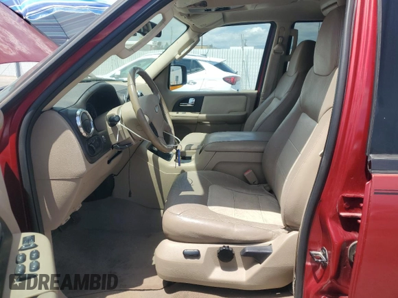 2005 Ford Expedition Eddie Bauer with VIN 1FMPU17545LA15984, listed as a Copart auction lot 57132095 with 176,554 mi miles and Clean title. Bid and sale history available at DreamBid. Image 7.