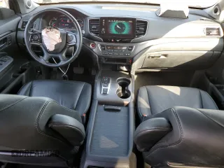 2021 Honda Pilot EX-L with VIN 5FNYF6H58MB037955, listed as a Copart auction lot 70078604 with 30,129 mi miles and Salvage Title. Bid and sale history available at DreamBid. Image 8.