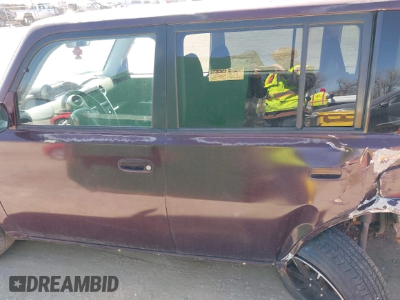 2005 Scion xB with VIN JTLKT324650179139, listed as a IAAI auction lot 41966525 with 1 mi miles. Bid and sale history available at carsss.com. Image 13.