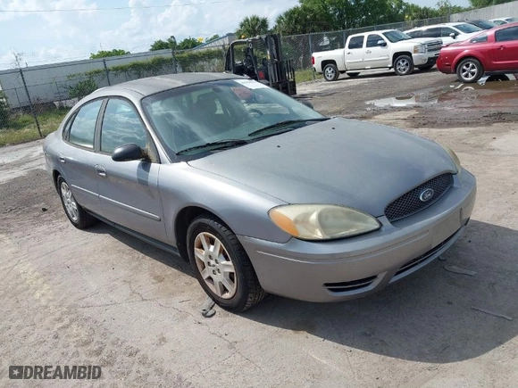 2007 Ford Taurus SE with VIN 1FAHP53U67A185949, listed as a IAAI auction lot 41928986 with 158,338 mi miles. Bid and sale history available at carsss.com. Image 1.