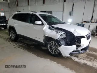 2020 Jeep Cherokee Altitude with VIN 1C4PJLLB2LD605497, listed as a Copart auction lot 51506255 with 90,599 mi miles and Salvage title. Bid and sale history available at DreamBid. Image 4.