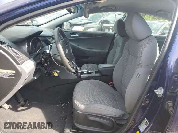 2013 Hyundai Sonata GLS z VIN 5NPEB4AC8DH526319, wystawiony jako Copart lot #50889695 z przebiegiem 99 512 mil mil oraz Szkoda całkowita • Salvage title. Historia ofert i sprzedaży dostępna na DreamBid. Obrazek 7.