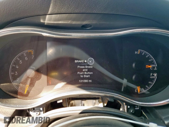 2019 Jeep Grand Cherokee Altitude z VIN 1C4RJEAG4KC811167, wystawiony jako Copart lot #55943695 z przebiegiem 131 090 mil mil oraz Szkoda całkowita • Salvage title. Historia ofert i sprzedaży dostępna na DreamBid. Obrazek 9.