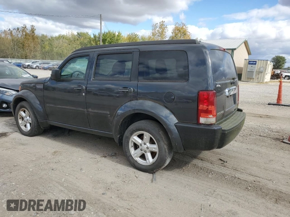 2011 Dodge Nitro SXT z VIN 1D4PT5GK0BW564938, wystawiony jako Copart lot #76313854 z przebiegiem Nie podano mil oraz Czysty tytuł • Clean title. Historia ofert i sprzedaży dostępna na DreamBid. Obrazek 2.