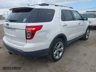 2014 Ford Explorer Limited with VIN 1FM5K8F86EGA64338, listed as a IAAI auction lot 42058403 with 118,981 mi miles. Bid and sale history available at carsss.com. Image 4.