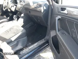 2024 Volkswagen Tiguan SE R-Line Black with VIN 3VV8B7AX3RM158006, listed as a IAAI auction lot 41416903 with 1,735 mi miles and . Bid and sale history available at DreamBid. Image 5.